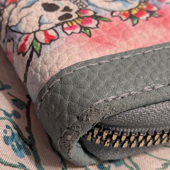 Ed Hardy Pink and Gray Floral Skull Wallet Wristlet - Used Condition - Picture 6 of 12